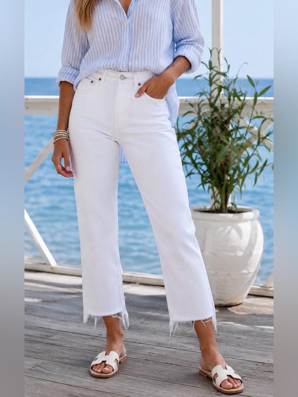 AGOLDE 90’s Crop Straight Jeans – White – Approx. Size 26 Waist Coastal Boho